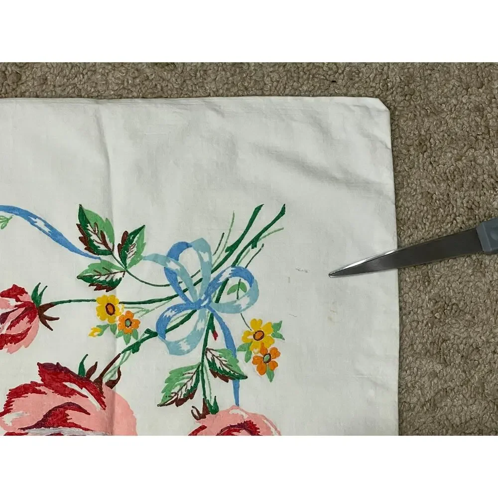 Vintage Red Roses Rose Pillowcase 50s 60s 70s Granny Core Floral